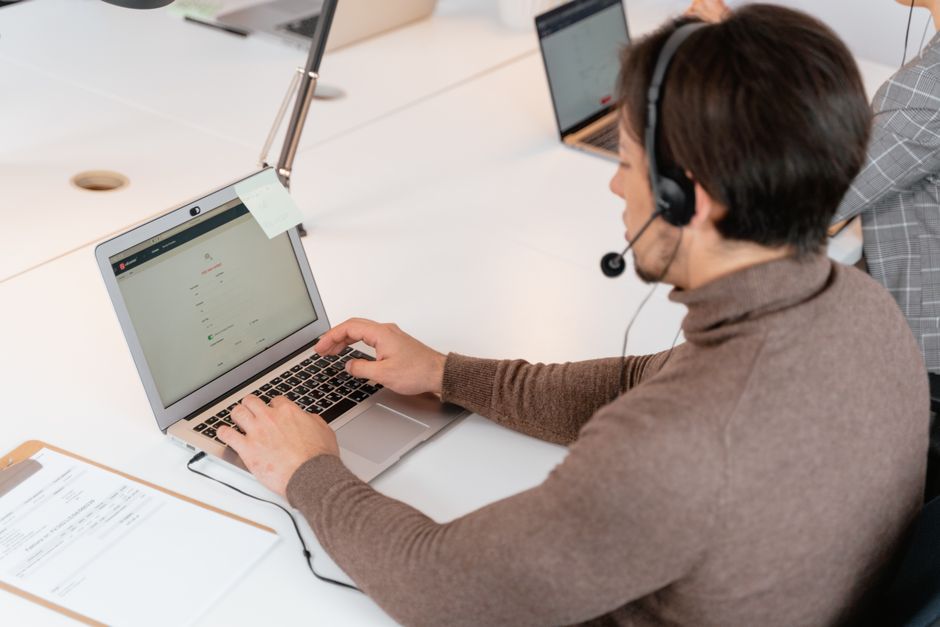 Account abstraction for agents: Programmable smart accounts for AI workflows